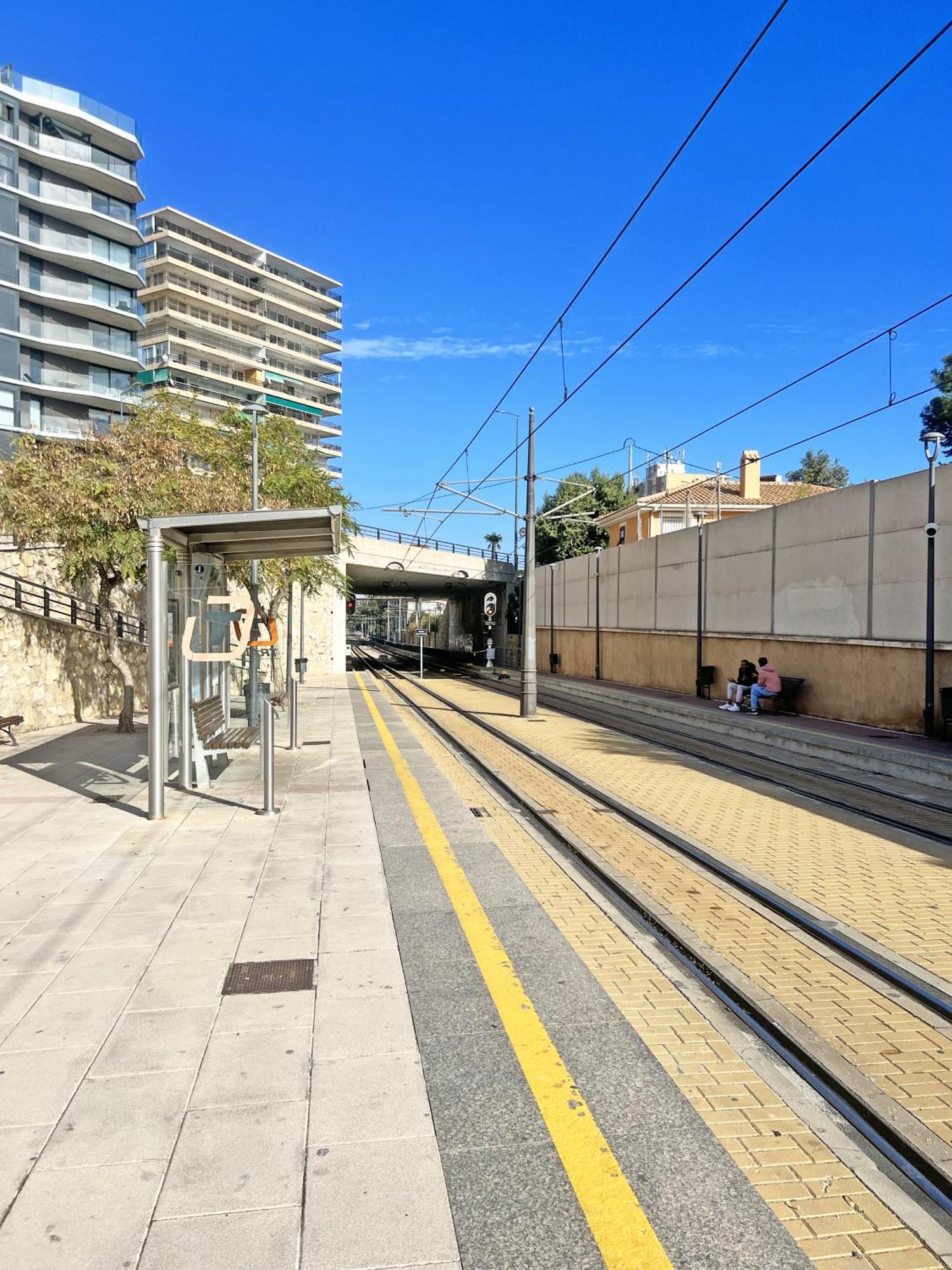 A 100 Metros De La Playa. Parking Gratuito Privado Lejlighed Alicante Eksteriør billede