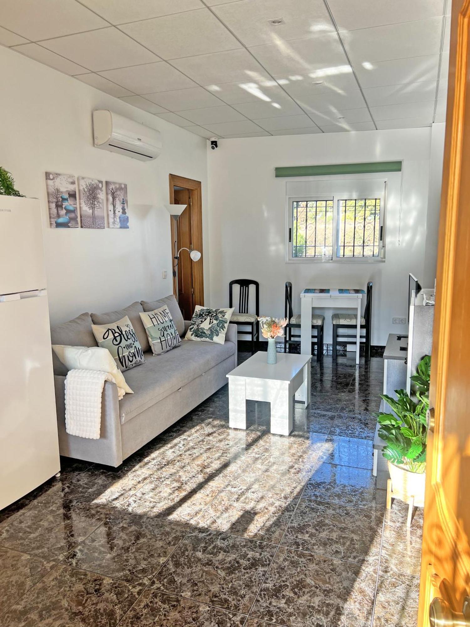 A 100 Metros De La Playa. Parking Gratuito Privado Lejlighed Alicante Eksteriør billede